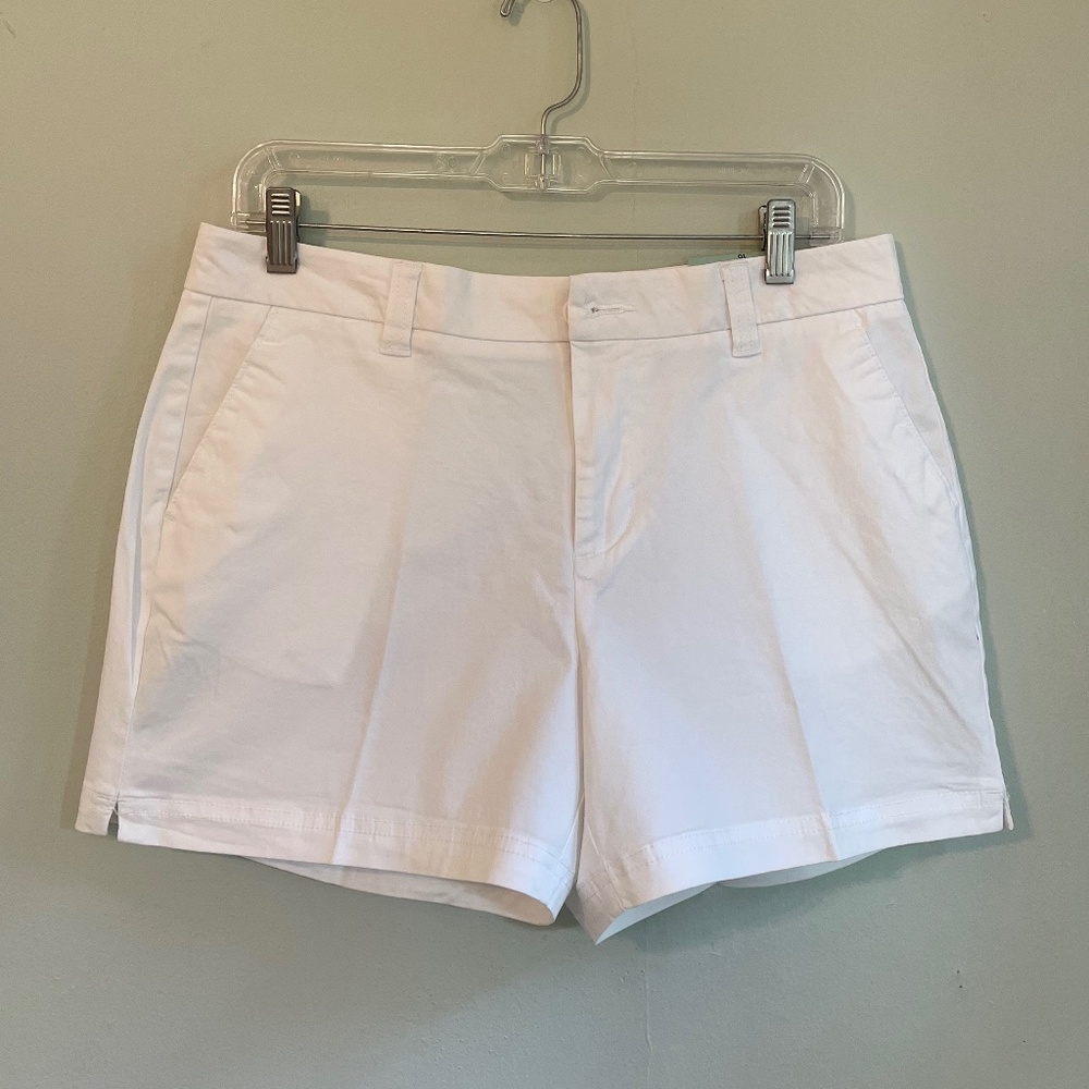 NWT Women’s White Chino Shorts, Size 10